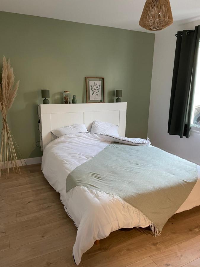 La Chambre Verte Bedee Exterior photo